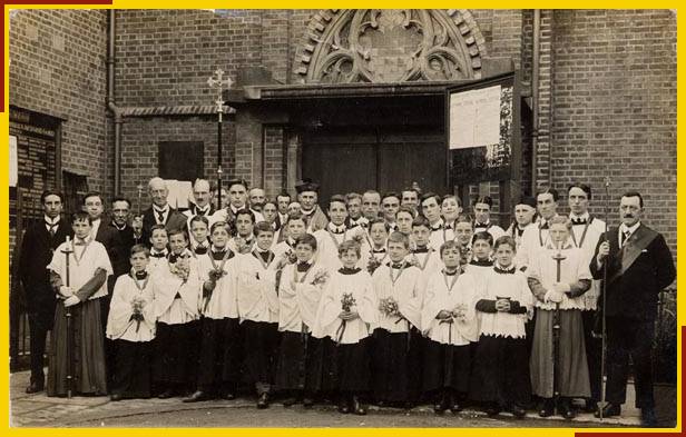 Choir, Servers and Priests at Corpus Christi