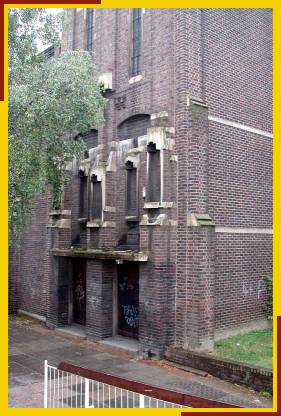 North porch with six niches